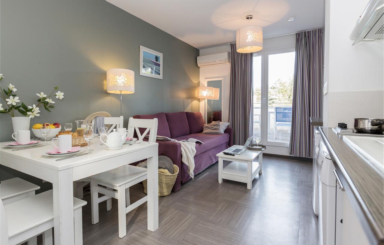 Residence Odalys Cote Provence Gréoux-les-Bains Esterno foto